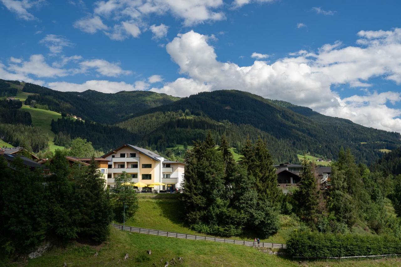 Wander- Und Familienhotel Erika Wagrain Extérieur photo